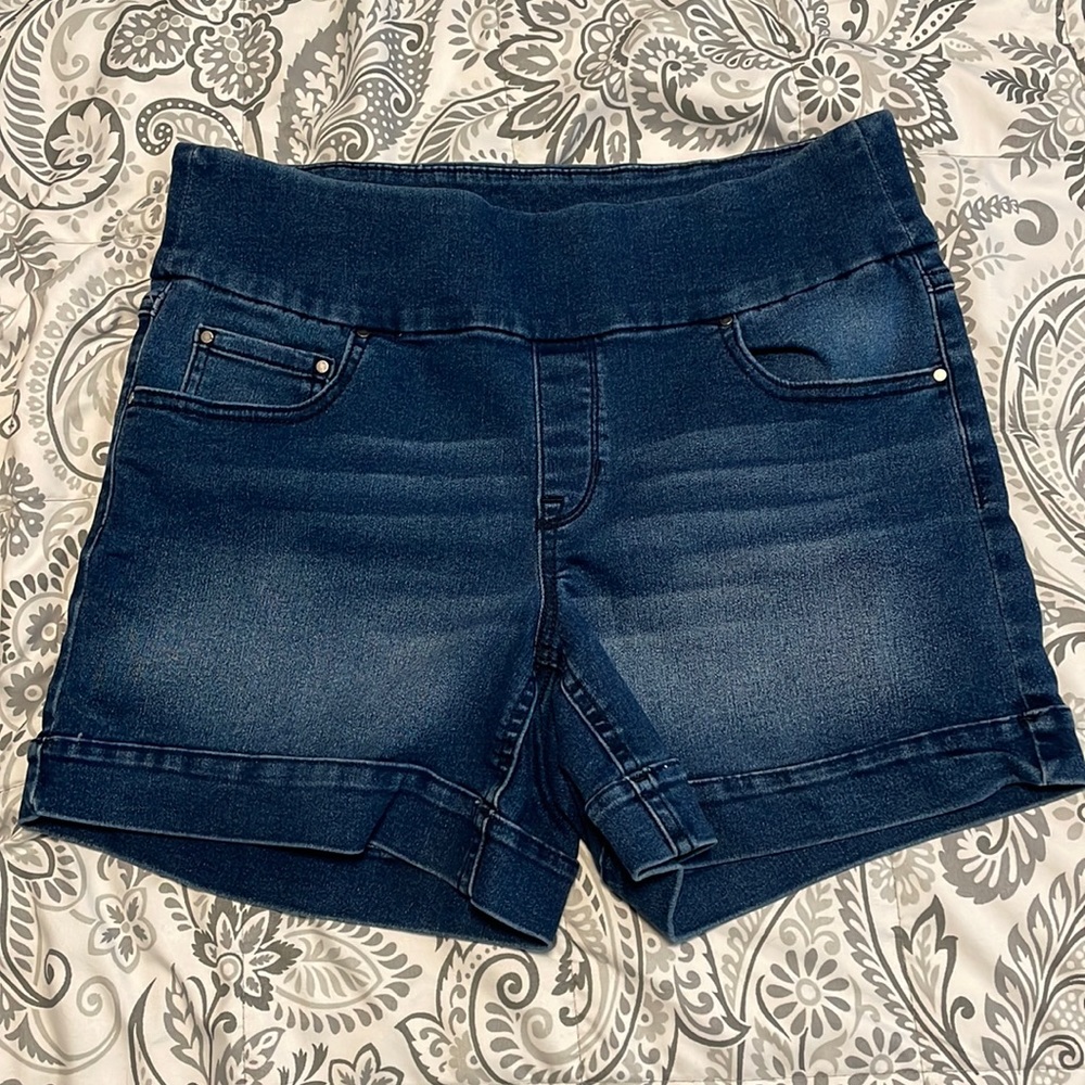 Sound/Style comfort stretch shorts in like new condition